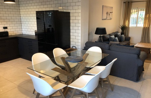 Mazarron Maison | Superbe villa moderne, TV britannique, WIFI, climatisation, piscine privée et parcours de golf