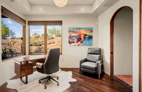 Cave Creek Maison | Beautiful Mountain View home w/ Infinity Pool, Spa, 3 Fireplaces and more.