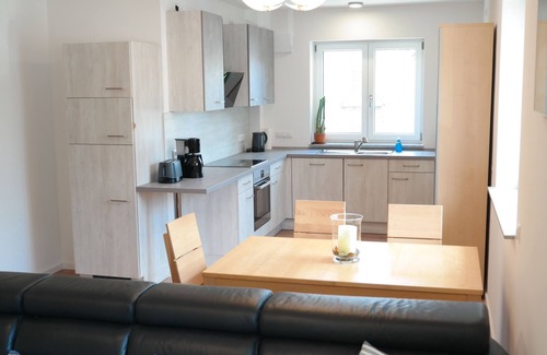Laubenheim Appartement | Beautiful new apartment in quiet location, bus/train nearby