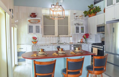 Peterborg Maison | Beautiful New Bungalow /Magens Bay/ 20K GENERATOR.