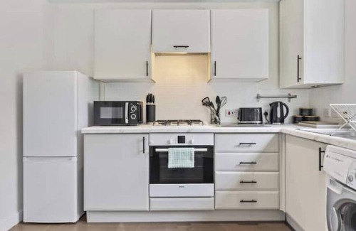 Erdington Maison | Beautiful new house | Free parking | Sleeps 8 | Via the M6