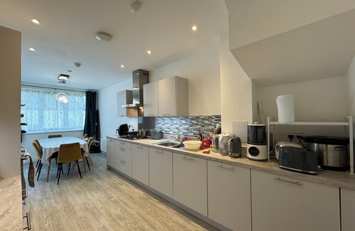 Great Baddow Appartement | Beautiful Newbuild 5 bedroom Town House
