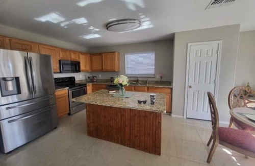 San Tan Heights Maison | Beautiful newly remodeled home with large yard and Gazebo.