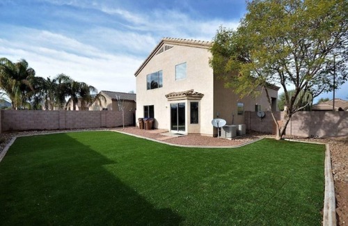 San Tan Heights Maison | Beautiful newly remodeled home with large yard and Gazebo.
