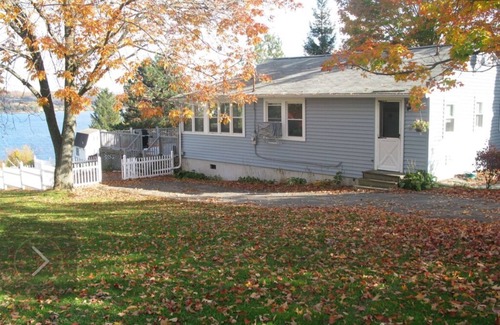 Skaneateles Maison | Beautiful newly renovated lake cottage near Anyelas Winery. 4 miles from Village