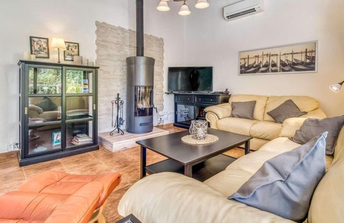 Galilea Villa | Beautiful oasis-like garden.