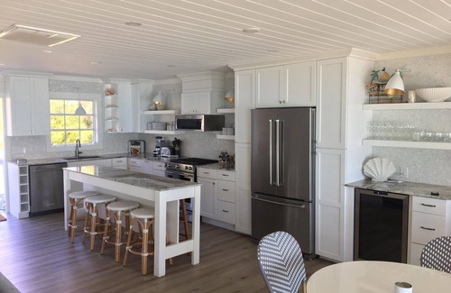 Cherokee Maison | Beautiful Oceanfront Home in Casuarina Point