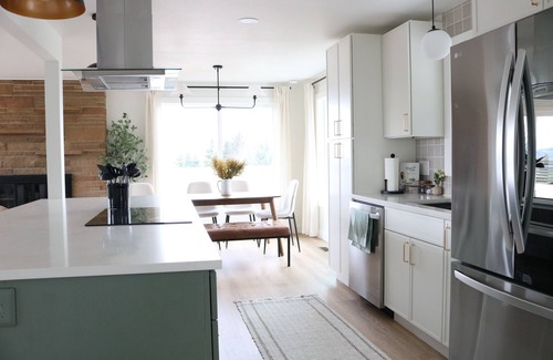 Normandy Park Maison | Beautiful ocean view home close to the airport