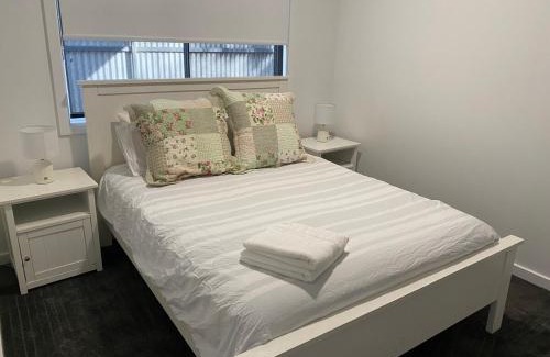 Wagga Wagga Maison | Beautiful On Broad in Central