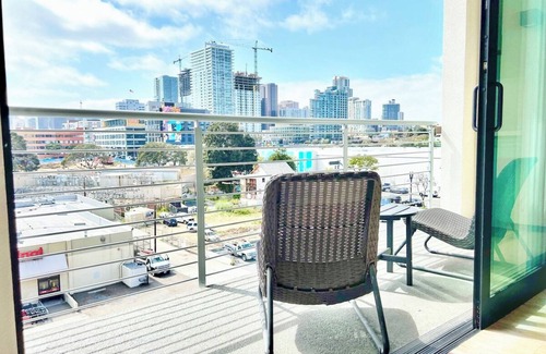 East Village Appartement | Beautiful One Bedroom Apartment With View of City