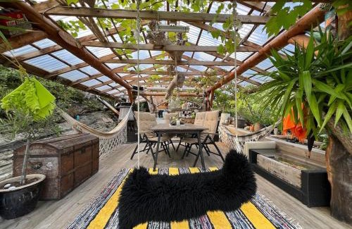 Fotlandsvag Maison | #Beautiful outdoor area and cozy small cottage#