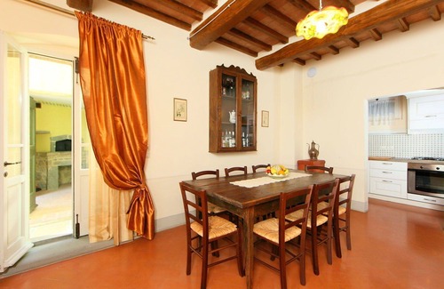 Cortona Villa | Belle maison de vacances privée avec WIFI, piscine privée, climatisation, TV, patio, animaux admis