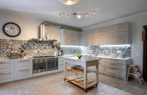 Ponzano Monferrato Maison | Belle maison de vacances privée avec WIFI, piscine privée, climatisation, TV, terrasse et parking