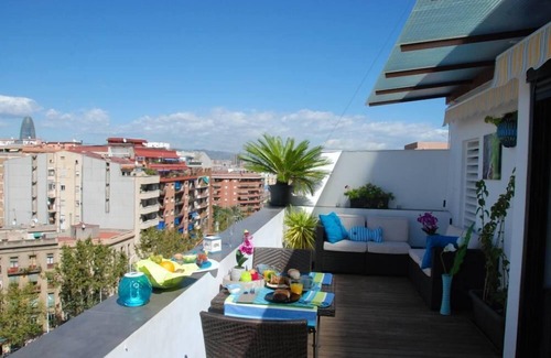 El Parc i la Llacuna del Poblenou Appartement | BEAUTIFUL PENTHOUSE + TERRASSE PANORAMIQUE de 20m2 à 800m de la PLAGE/BORN/GÓTIC