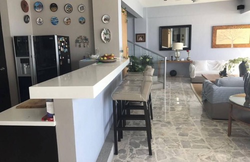 Club Deportivo Appartement | Magnifique Penthouse - accès piscine / plage / excellente vue sur la baie
