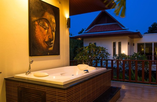 South Pattaya Appartement | magnifique penthouse avec jacuzzi sur terrasse