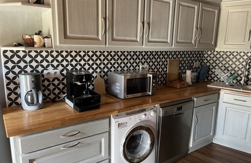 Boisseuilh Maison | Beautiful Perigordian house for 9 people with heated swimming pool HAUTEFORT