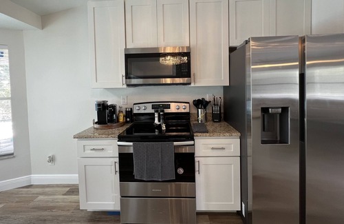 Spring Hill Maison | Beautiful pool home in Spring Hill FL