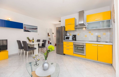 Presika Villa | DERNIÈRE MINUTE -50%! Pool Villa à 2,5 km de la mer, environnement privé de 920 m2