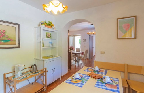 Marciano Maison | Beautiful private villa with WIFI, private pool, A/C, TV, terrace, pets allowed and panoramic view
