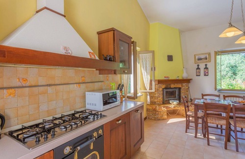 Marciano Maison | Beautiful private villa with WIFI, private pool, A/C, TV, terrace, pets allowed and panoramic view