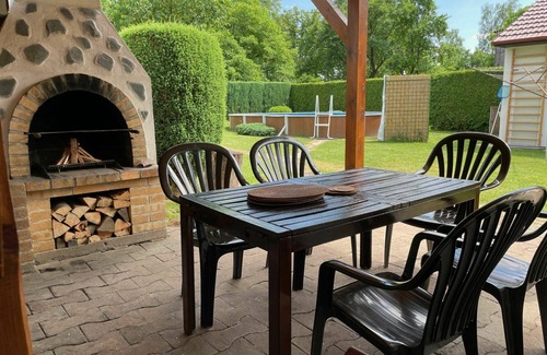 Sudomerice u Bechyne Maison | Merveilleuse maison de vacances privée pour 11 personnes avec WIFI, TV, patio et animaux admis