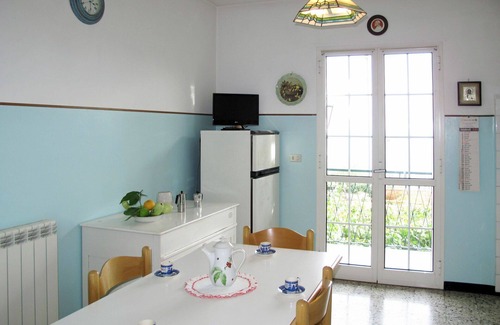 Ranzi Maison | Belle maison de vacances privée avec WIFI, TV, patio, animaux admis et vue panoramique