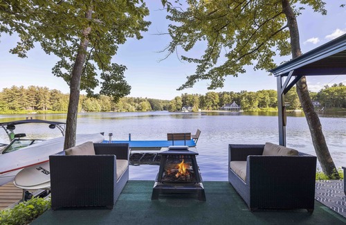 Westminster Maison | Beautiful Private Lakehouse & Infinity Pool Next To Wachusett & Great Wolf Lodge