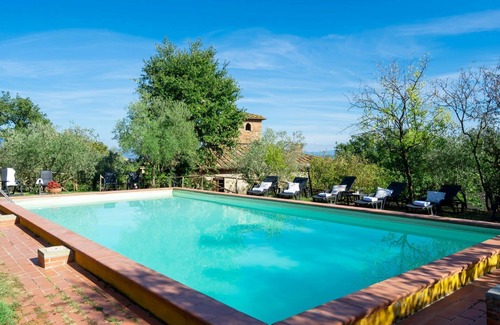 Montevarchi Villa | Maison de vacances privée avec piscine privée, WIFI, TV, balcon, vue panoramique, parking