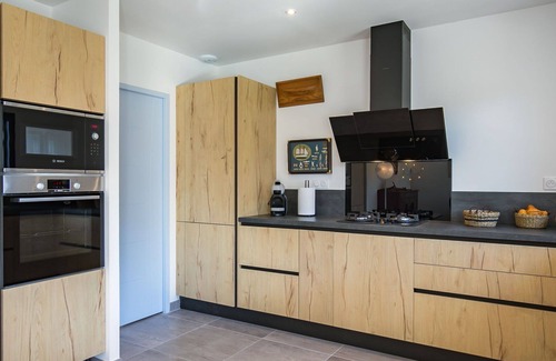 Beg-Meil Maison | Magnifique maison de vacances privée pour 4 personnes avec WIFI, TV, terrasse et animaux admis