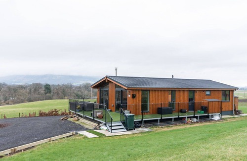 Kinross Maison | Merveilleuse maison de vacances privée pour 6 personnes avec WIFI, TV et balcon
