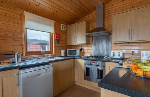 Kinross Maison | Belle maison de vacances privée avec WIFI, TV, balcon, animaux admis et parking