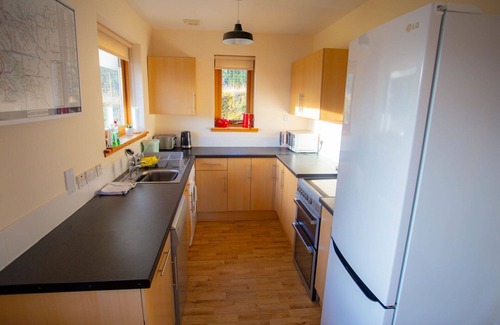 East Lewiston Maison | Belle maison de vacances privée pour 7 personnes avec WIFI, TV, patio et animaux admis