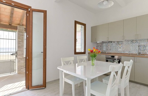 Follonica Maison | Belle maison de vacances privée avec WIFI, climatisation, balcon et animaux admis