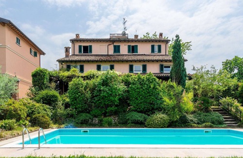 Zenevredo Villa | Maison de vacances privée avec WIFI, piscine privée, climatisation, TV, patio, vue panoramique