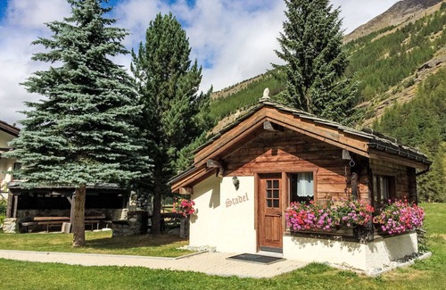 Saas Grund Maison | Belle maison de vacances privée avec WIFI, TV, patio, animaux admis et vue panoramique