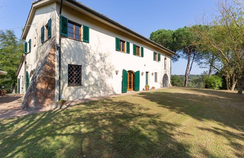 Montecalvoli Villa | Maison de vacances privée avec WIFI, piscine privée, TV, patio, vue panoramique, parking