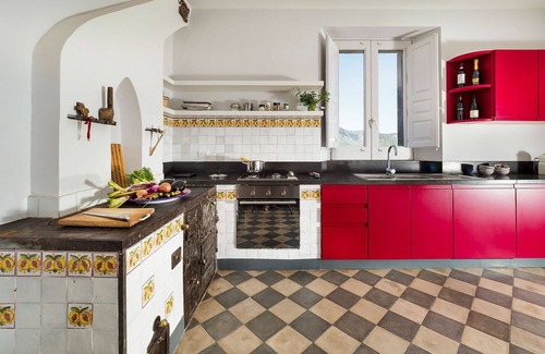 Rovittello Villa | Belle maison de vacances privée avec WIFI, piscine privée, TV, terrasse et animaux admis
