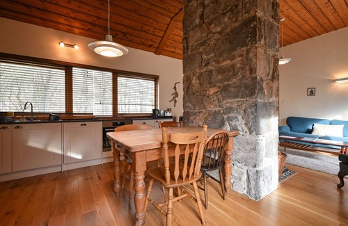 Beauly Maison | Merveilleuse maison de vacances privée avec WIFI, bain à remous, TV et animaux admis