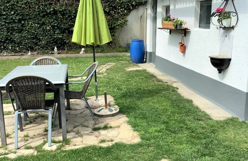 Floridsdorf Maison | Belle maison de vacances privée pour 4 personnes avec climatisation, WIFI, TV et animaux admis