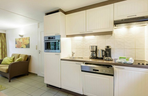 Mol Maison | Magnifique maison de vacances privée pour 4 personnes avec WIFI, piscine, TV et parking