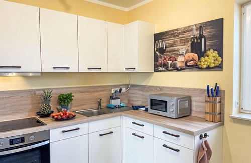 Wismar Maison | Merveilleuse maison de vacances privée pour 4 personnes avec WIFI, TV et patio