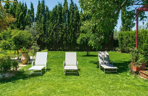 Niguelas Maison | Magnifique maison de vacances privée avec WIFI, climatisation, piscine privée, TV et animaux admis