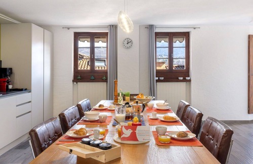 Manno Maison | Merveilleuse maison de vacances privée pour 6 personnes avec WIFI, TV, patio et vue panoramique