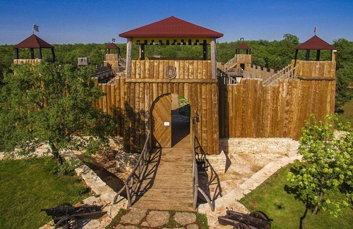 Rebici Maison | Belle maison de vacances privée avec climatisation, WIFI, TV, terrasse et animaux admis