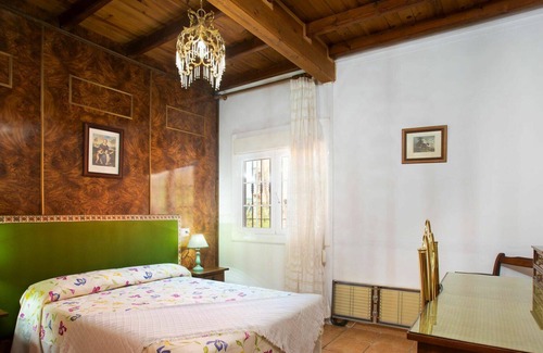 Niguelas Maison | Beautiful private villa for 6 guests with WIFI, A/C, private pool, TV, patio and parking