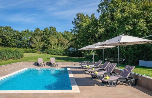 Prodol Maison | Magnifique maison de vacances privée avec climatisation, WIFI, piscine privée, TV et terrasse