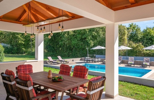 Prodol Maison | Magnifique maison de vacances privée avec climatisation, WIFI, piscine privée, TV et terrasse