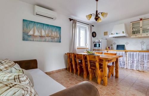 Gornji Zemunik Villa | Maison de vacances privée avec climatisation, bain à remous, WIFI, piscine privée, TV, patio