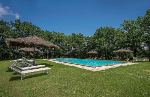 Bucine Villa | Belle maison de vacances privée avec WIFI, piscine privée, climatisation, patio, vue panoramique